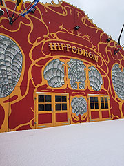 Hippodrom im Schnee auf dem Frühlingsfest München 2017 (©Foto: Martin Schmitz)